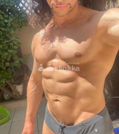 MACHO ARABE MUSCULOSO